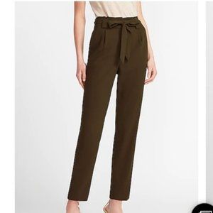 Express High Waisted Paperbag Ankle Pant (Size 6)